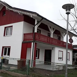 Gaestehaus Grenzenlos Aholfing